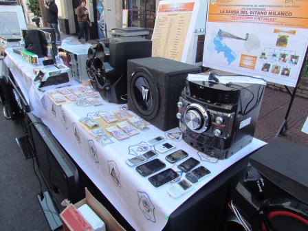 Desarticulan una banda de secuestradores virtuales que compró 35 autos de alta gama con los botines