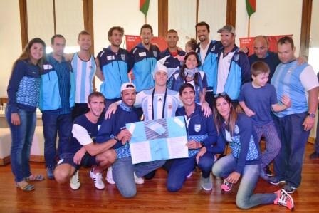 Tigre recibió a los remeros campeones de los Juegos Panamericanos Tigre recibió a los remeros campeones de los Juegos Panamericanos