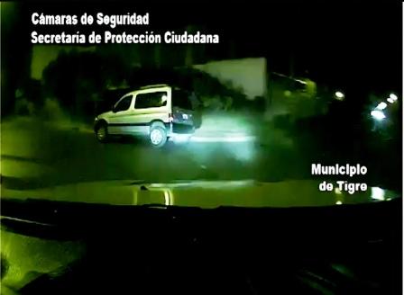Espectacular persecución policial por las calles de Tigre Espectacular persecución policial por las calles de Tigre