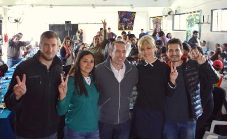 Sergio Szpolski y Karina Rabolini reconocieron el trabajo de 30 murgas de Tigre Sergio Szpolski y Karina Rabolini reconocieron el trabajo de 30 murgas de Tigre
