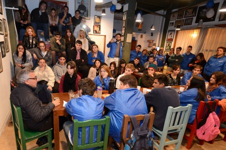 Jóvenes de Tigre apoyan la candidatura de Julio Zamora Jóvenes de Tigre apoyan la candidatura de Julio Zamora