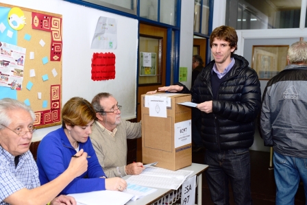 Juan Andreotti, votó en San Fernando Juan Andreotti, votó en San Fernando