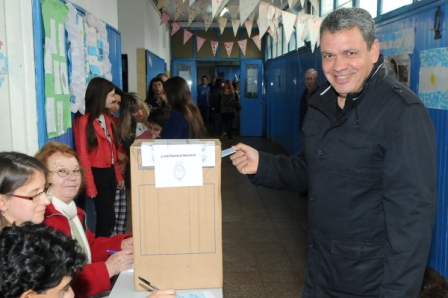 Votó Gustavo Aguilera en San Fernando Votó Gustavo Aguilera en San Fernando