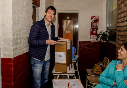 Adrian Pérez anticipa su apoyo a Macri: “descarto votar a Scioli”