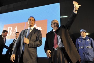 Scioli encabezó su primer acto tras las paso junto a Aníbal Fernández en Tres de Febrero Scioli encabezó su primer acto tras las paso junto a Aníbal Fernández en Tres de Febrero