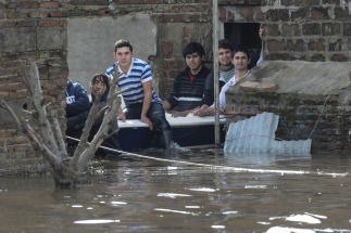 Según el gobierno bonaerense los afectados por el temporal en provincia de Buenos Aires llegan a 10 mil Según el gobierno bonaerense los afectados por el temporal en provincia de Buenos Aires llegan a 10 mil