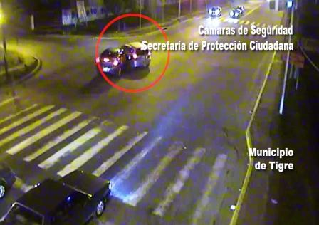 Rápida respuesta tras el choque de dos autos en Tigre 