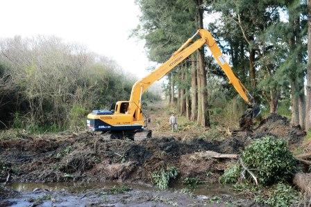 Realizan obras de prevención contra inundaciones en Dique Luján Realizan obras de prevención contra inundaciones en Dique Luján