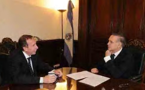 El jefe de bancada del FpV en el Senado, Miguel Ángel Pichetto, se comprometió a trabajar para promover la iniciativa impulsada por el candidato a intendente de Tigre, Sergio Szpolski.