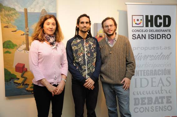 La concejal María Ines Heidenreich, el artísta Emiliano Sariaga y el curador Federico Prassel en la inauguración de la muestra
La concejal María Ines Heidenreich, el artísta Emiliano Sariaga y el curador Federico Prassel en la inauguración de la muestra