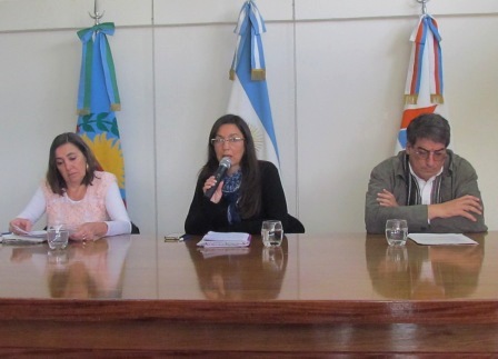 El Consejo Escolar llevó adelante una conferencia de prensa a cargo de su Presidente, Andrea Lucena, quien estuvo acompañada por las demás autoridades.