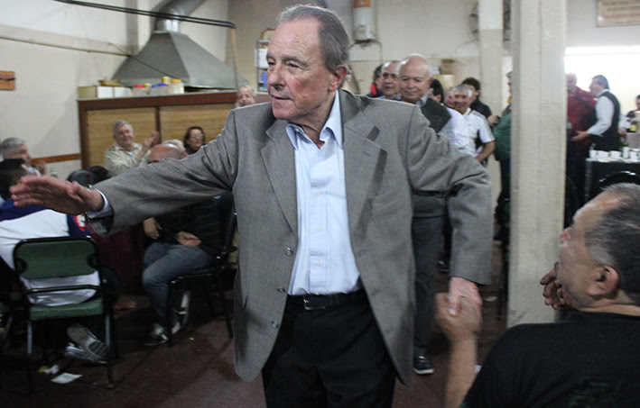 Enrique “Japones” Garcia: “no hay presencia municipal en los barrios de Vicente López” Enrique “Japones” Garcia: “no hay presencia municipal en los barrios de Vicente López”