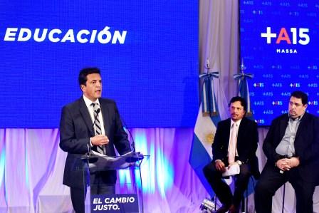 Sergio Massa presentó su propuesta educativa Sergio Massa presentó su propuesta educativa