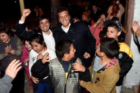 Sergio Massa volvió a hacer hincapié en la educación e insistió con los premios y castigos para los docentes por presentismo Sergio Massa volvió a hacer hincapié en la educación e insistió con los premios y castigos para los docentes por presentismo