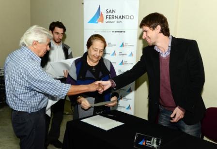 El Municipio de San Fernando firmó las escrituras de sus casas a 35 familias El Municipio de San Fernando firmó las escrituras de sus casas a 35 familias