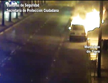 Detienen en Tigre a un quemacoches que quería cobrar el seguro