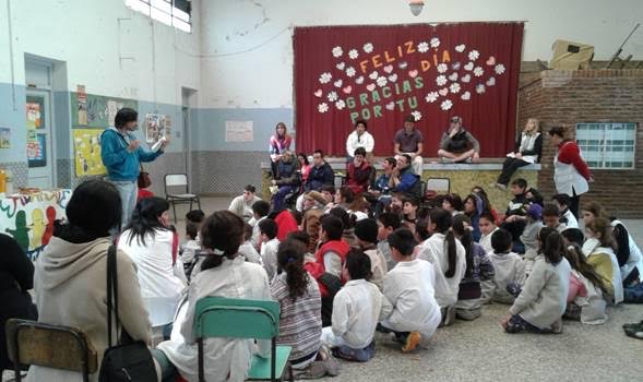 Se realizó en San Isidro una jornada de “Abrazos Gratis” Se realizó en San Isidro una jornada de “Abrazos Gratis”