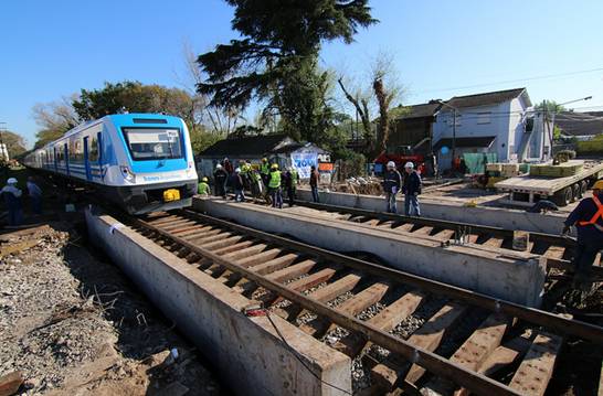 Se realizó el montaje de los puentes ferroviarios del túnel de Beccar Se realizó el montaje de los puentes ferroviarios del túnel de Beccar