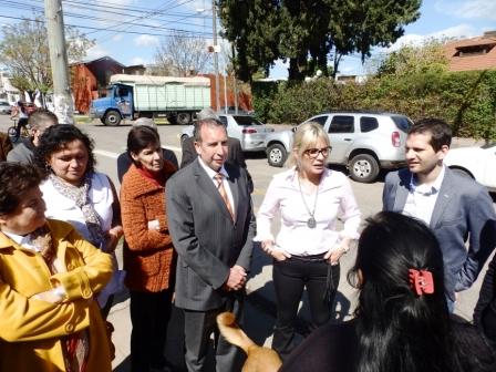 El candidato a intendente del FPV, Sergio Szpolski, se manifestó en contra de la política educativa del Frente Renovador. Fue durante una recorrida por la Escuela 38, donde estuvo acompañado por Nora de Lucía El candidato a intendente del FPV, Sergio Szpolski, se manifestó en contra de la política educativa del Frente Renovador. Fue durante una recorrida por la Escuela 38, donde estuvo acompañado por Nora de Lucía
