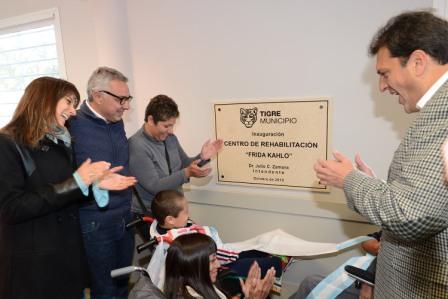 Julio Zamora y Sergio Massa inauguraron el Centro de Rehabilitación “Frida Kahlo” 