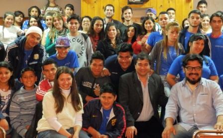 Estudiantes de Tigre viajaron por primera vez en avión Estudiantes de Tigre viajaron por primera vez en avión