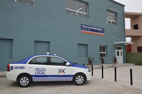 Nuevo edificio para la escuela de policía local en San Isidro Nuevo edificio para la escuela de policía local en San Isidro
