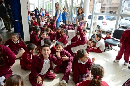 1300 chicos visitaron el Teatro Martinelli por el Día del Respeto a la Diversidad Cultural 1300 chicos visitaron el Teatro Martinelli por el Día del Respeto a la Diversidad Cultural