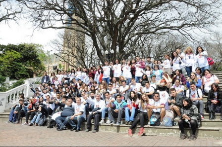 Alumnos de San Isidro proponen mejorar la relación entre pares Alumnos de San Isidro proponen mejorar la relación entre pares