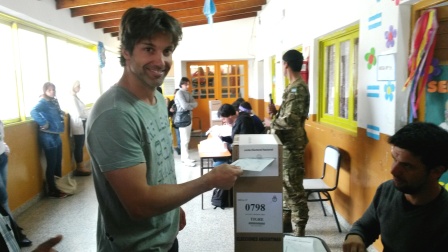 Segundo Cernadas votó en Villa La Ñata Segundo Cernadas votó en Villa La Ñata