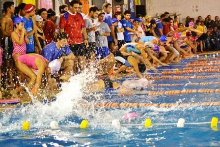 Más de 25.000 personas disfrutan de las piletas en los polideportivos de Tigre