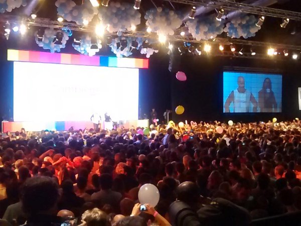 Algarabía y festejos en el bunker de Cambiemos luego de la difusión de los primeros datos oficiales Algarabía y festejos en el bunker de Cambiemos luego de la difusión de los primeros datos oficiales