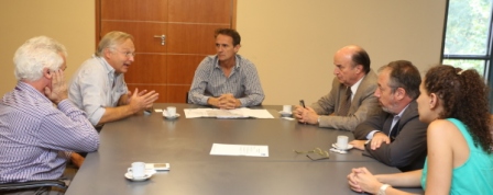 Katopodis mantuvo una reunión con las autoridades de AySA. Katopodis mantuvo una reunión con las autoridades de AySA.