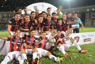 San Lorenzo goleó a un débil Boca y se quedó con la Supercopa Argentina San Lorenzo goleó a un débil Boca y se quedó con la Supercopa Argentina