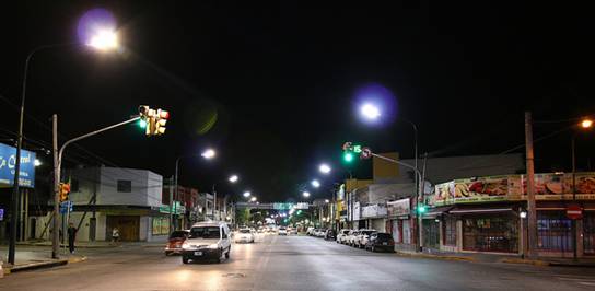 San Isidro mejora la iluminación en Av. Avelino Rolón San Isidro mejora la iluminación en Av. Avelino Rolón