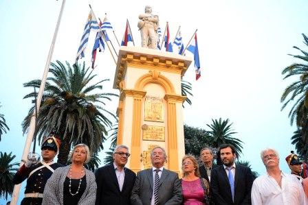 El intendente de Tigre participó como invitado especial en los festejos por los 200 años de la ciudad uruguaya, junto a figuras como José “Pepe” Mujica y el intendente de Colonia, Carlos Moreira. 
