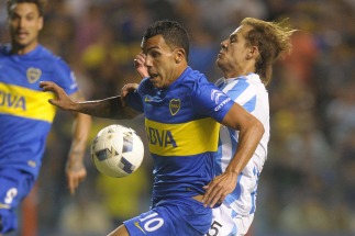 Boca fue puro nerviosismo, perdió con Atlético Tucumán y dejó más complicado a Arruabarrena - Tévez Boca fue puro nerviosismo, perdió con Atlético Tucumán y dejó más complicado a Arruabarrena - Tévez