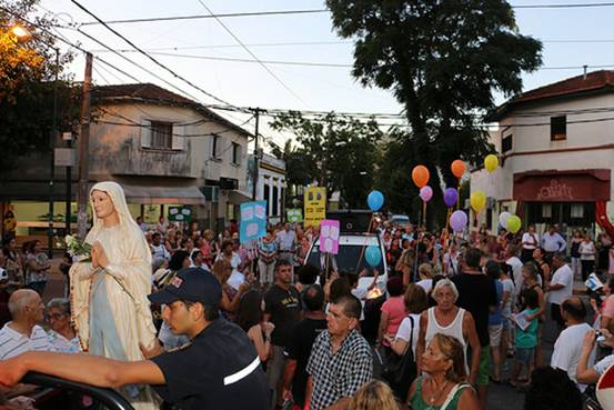 En Beccar se celebró la fiesta patronal de la Virgen de Lourdes En Beccar se celebró la fiesta patronal de la Virgen de Lourdes