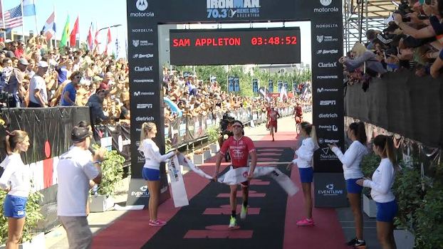 Tigre fue parte de la historia del deporte con uno de los eventos de mayor renombre a nivel mundial. El australiano Sam Appleton, con un tiempo de 3 hs 45 min. 33 seg., se consagró ganador en una prueba en la que participaron más 2 mil atletas de 30 países.
Tigre fue parte de la historia del deporte con uno de los eventos de mayor renombre a nivel mundial. El australiano Sam Appleton, con un tiempo de 3 hs 45 min. 33 seg., se consagró ganador en una prueba en la que participaron más 2 mil atletas de 30 países.