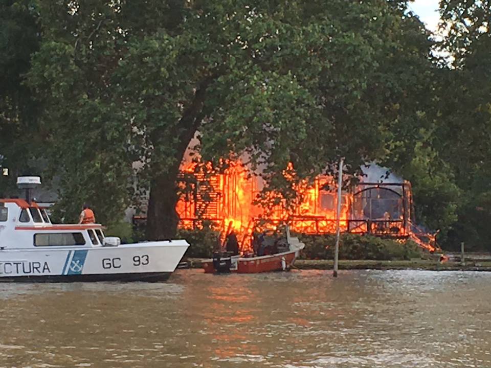 Se incendió la casa de Vitico en el Delta de Tigre Se incendió la casa de Vitico en el Delta de Tigre