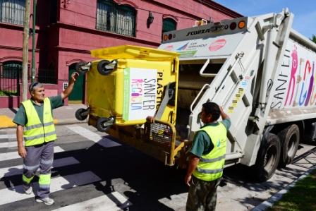 El Programa Sanfer Recicla ya cuenta con más de 200 contenedores El Programa Sanfer Recicla ya cuenta con más de 200 contenedores