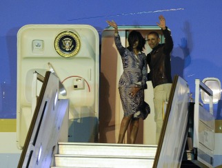 Obama recorrió Bariloche, navegó en el Nahuel Huapi y a la medianoche emprendió el regreso a los Estados Unidos Obama recorrió Bariloche, navegó en el Nahuel Huapi y a la medianoche emprendió el regreso a los Estados Unidos