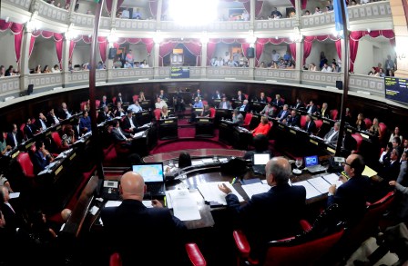 El Senado bonaerense aprobó la emergencia en infraestructura que impulsa Vidal El Senado bonaerense aprobó la emergencia en infraestructura que impulsa Vidal