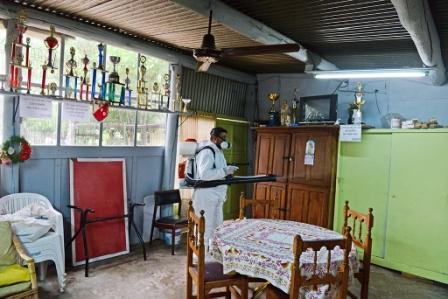 Fumigan contra el dengue en los Centros de Jubilados de San Fernando