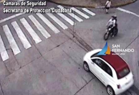 Las Cámaras de San Fernando permiten una rápida asistencia ante choque de moto y auto Las Cámaras de San Fernando permiten una rápida asistencia ante choque de moto y auto