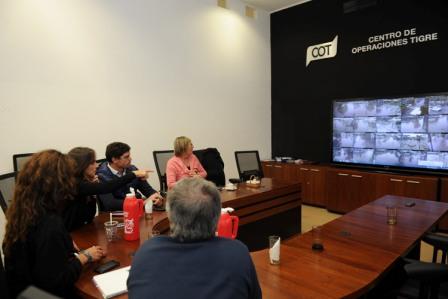 Tigre montó un operativo especial para asistir a los vecinos afectados por la sudestada