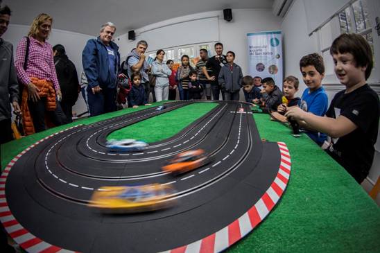Con una carrera de autos eléctricos, el Museo del Juguete de San Isidro inició su temporada 2016 Con una carrera de autos eléctricos, el Museo del Juguete de San Isidro inició su temporada 2016
