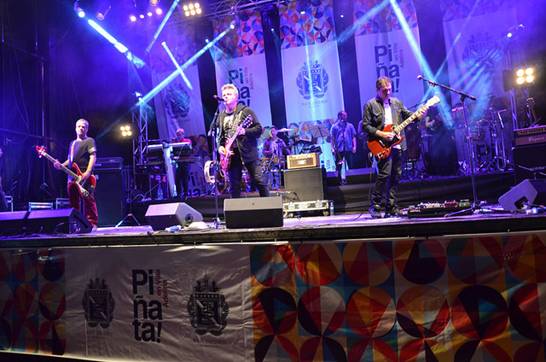 Más de 8 mil personas disfrutaron el sábado, en el Paseo de los Inmigrantes, de una jornada llena de música, danza y espectáculos. El cierre de los festejos estuvo a cargo de Los Pericos. 
