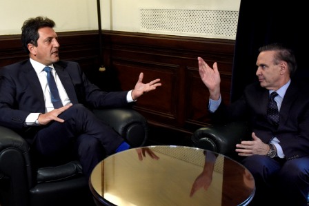 Con el eje en el problema del empleo Massa se reunió con Pichetto Con el eje en el problema del empleo Massa se reunió con Pichetto