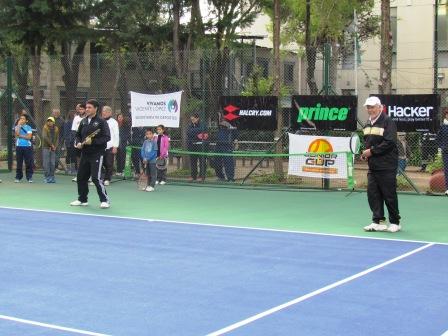 El Intendente de Vicente López participó del  la inauguración de las nuevas canchas de tenis del Campo de deportes Municipal Nº1, en M. Dorrego 2443, Olivos.
