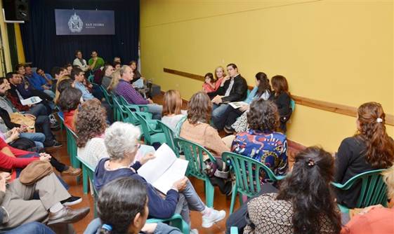 En San Isidro comenzó el ciclo de charlas sobre adopción En San Isidro comenzó el ciclo de charlas sobre adopción